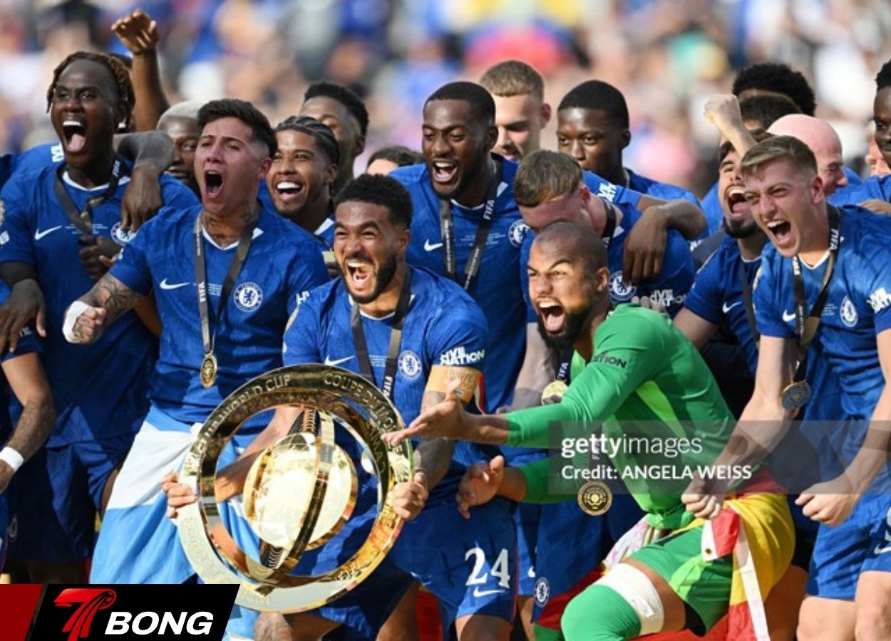 Chelsea đối mặt khả năng bị trừ điểm 